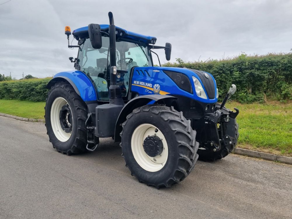 New Holland T7.260