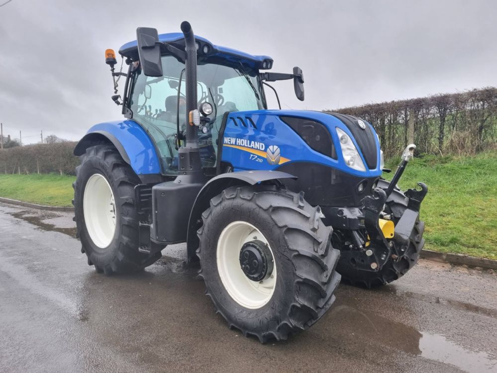 New Holland T7.210