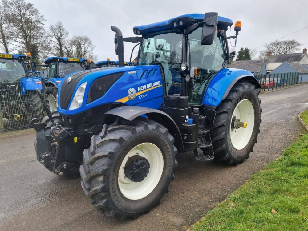 New Holland T7.270
