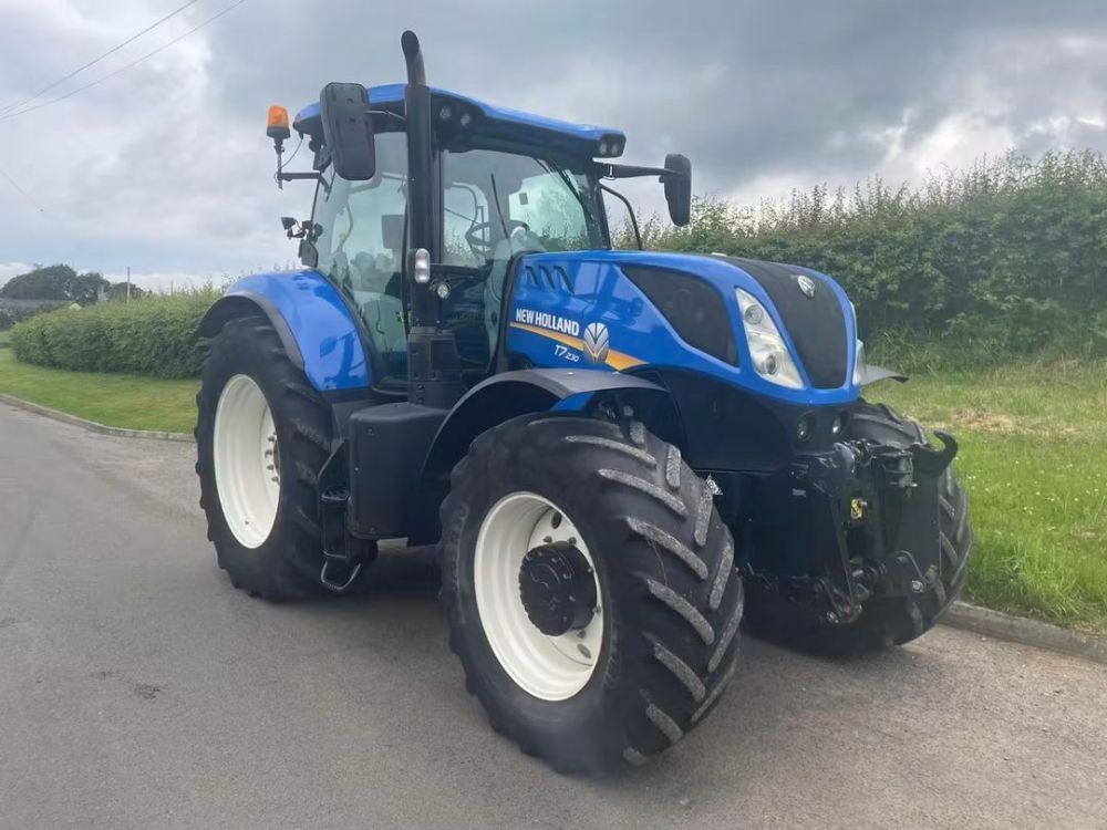 New Holland T7.230