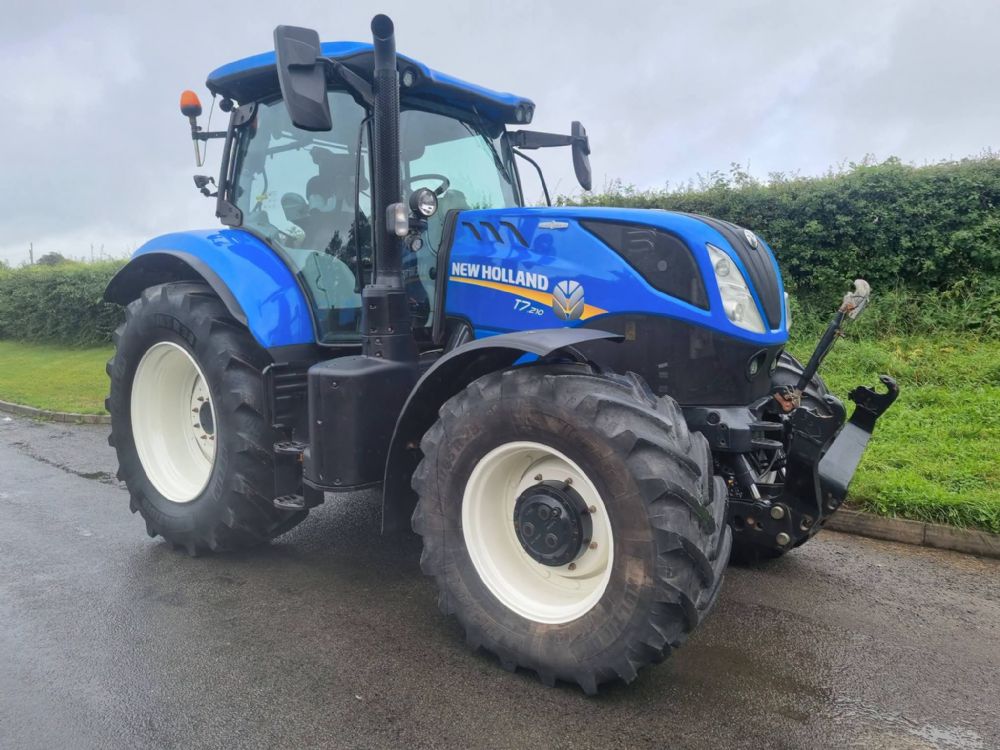 New Holland T7.210