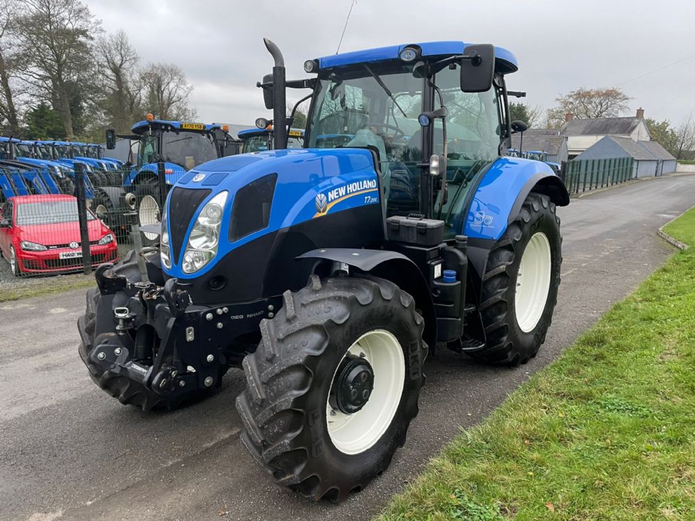 New Holland T7.200