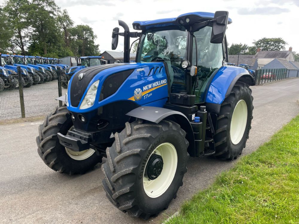 New Holland T7.225
