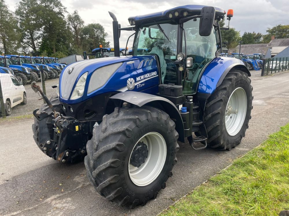 New Holland T7.270